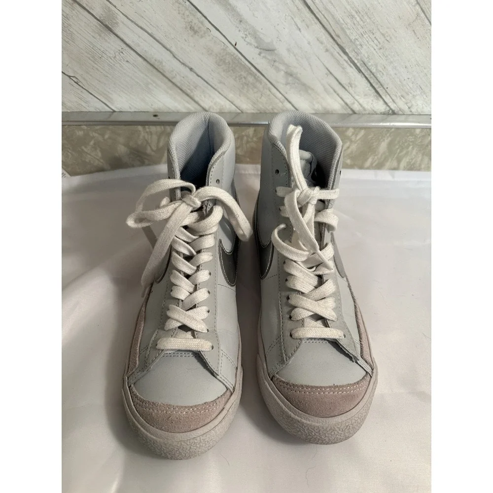 Nike Kids' Grade School Blazer Mid '77 Light Lavender Silver Metallic 6Y